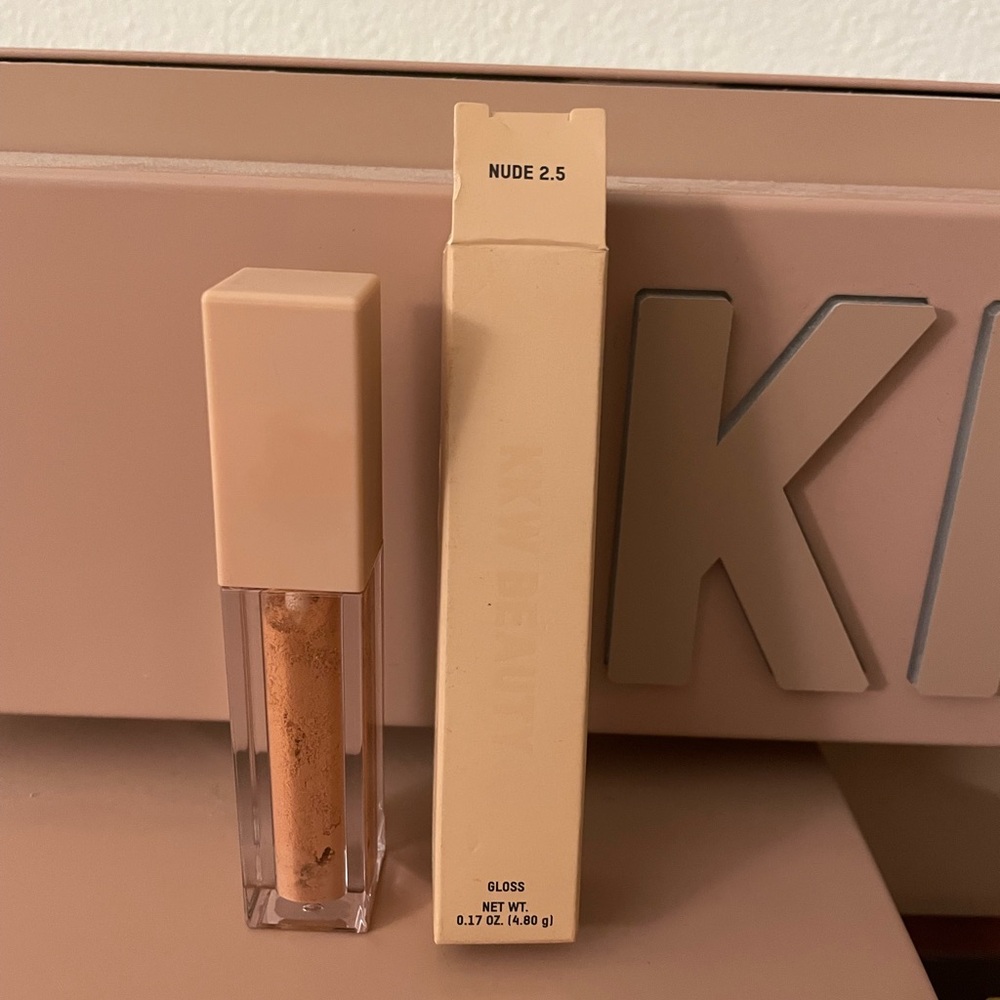 KKW Beauty Nude 2.5 Lip Gloss